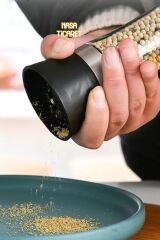 Tuz Ve Karabiber Öğütücü Seramik Bıçaklı Cam Gövdeli Değirmen Baharatlık Döner Başlıkl Tuzluk 1 Adet